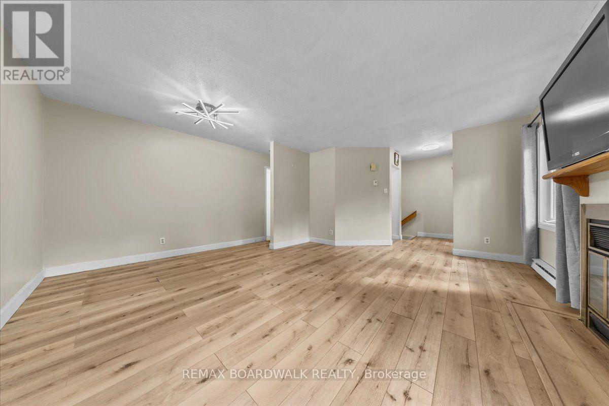 2 Bed, 3 Bath House for Sale in Ottawa – 6 – 7 TIMBERVIEW WAY, Ottawa – MLS# X13810614 - Image 6