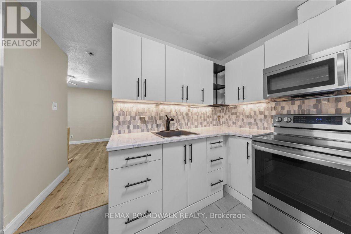 2 Bed, 3 Bath House for Sale in Ottawa – 6 – 7 TIMBERVIEW WAY, Ottawa – MLS# X13810614 - Image 8