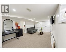 Living room - 410 Nelson Street, Brantford, ON N3S4E8 Photo 11
