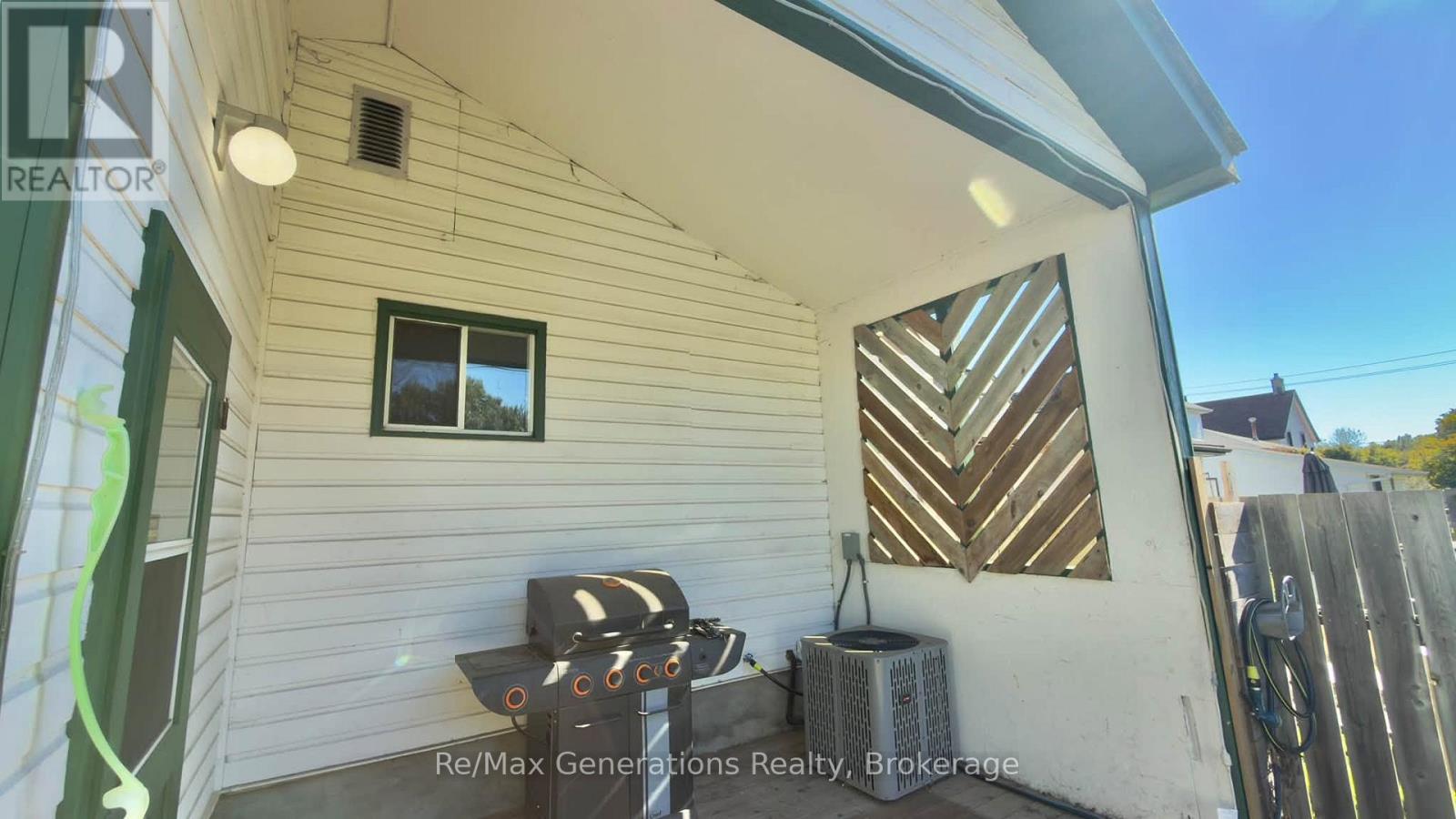 230 SECORD STREET - 17