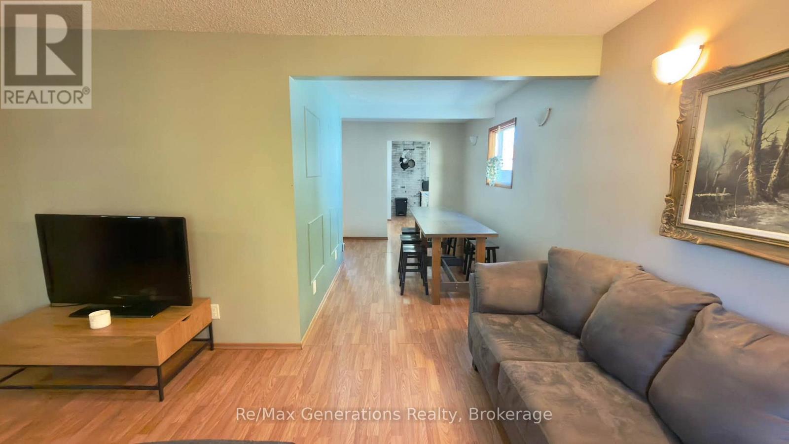 230 SECORD STREET - 4