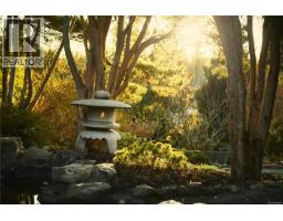 206 1075 Tillicum Rd, Esquimalt, BC V9A2A4 Photo 16