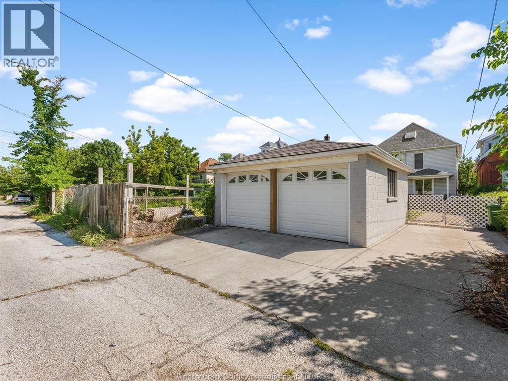477 Pierre AVENUE - 26