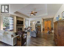 5pc Ensuite bath - 1960 Klo Road Unit# 3, Kelowna, BC V1W5L2 Photo 9