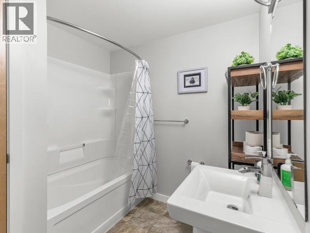 11-85 AKSALA DRIVE - 22
