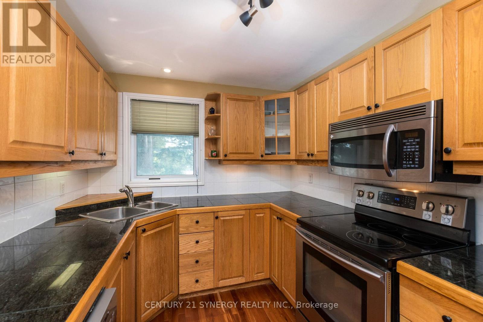 68 SHELDRAKE DRIVE E - 14
