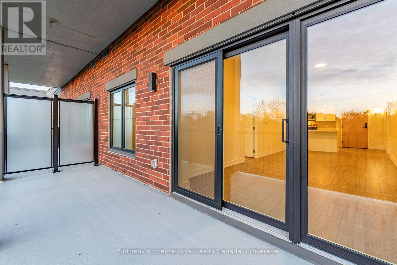#316 121 MARY STREET - Image 21