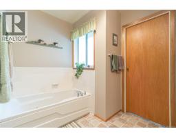 2175 Firwood Pl, Sooke, BC V9Z0N2 Photo 34