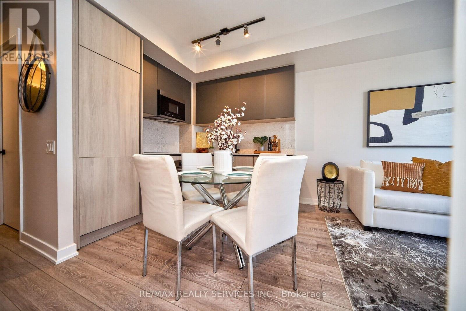 #1717 108 PETER STREET - 13