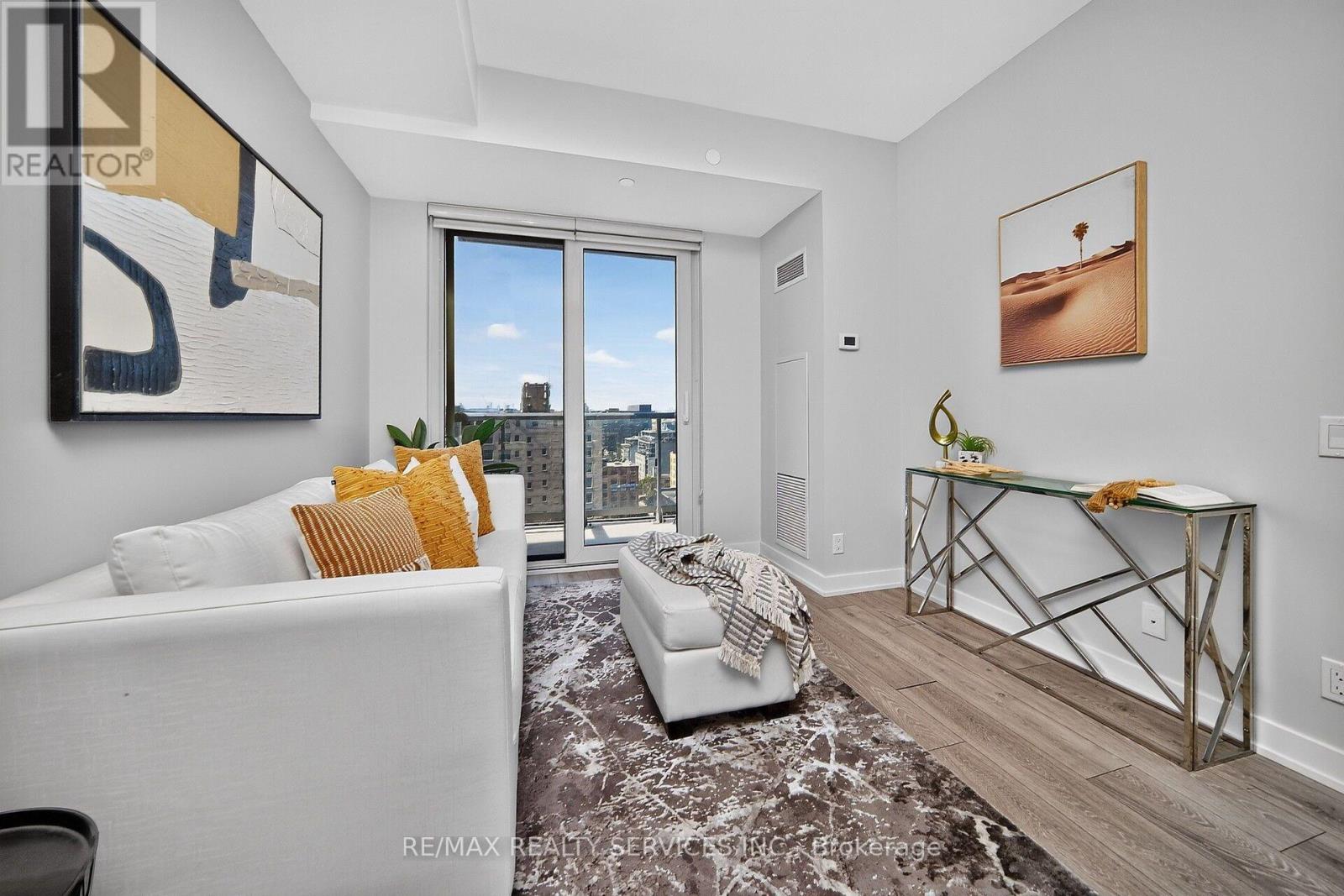 #1717 108 PETER STREET - 20