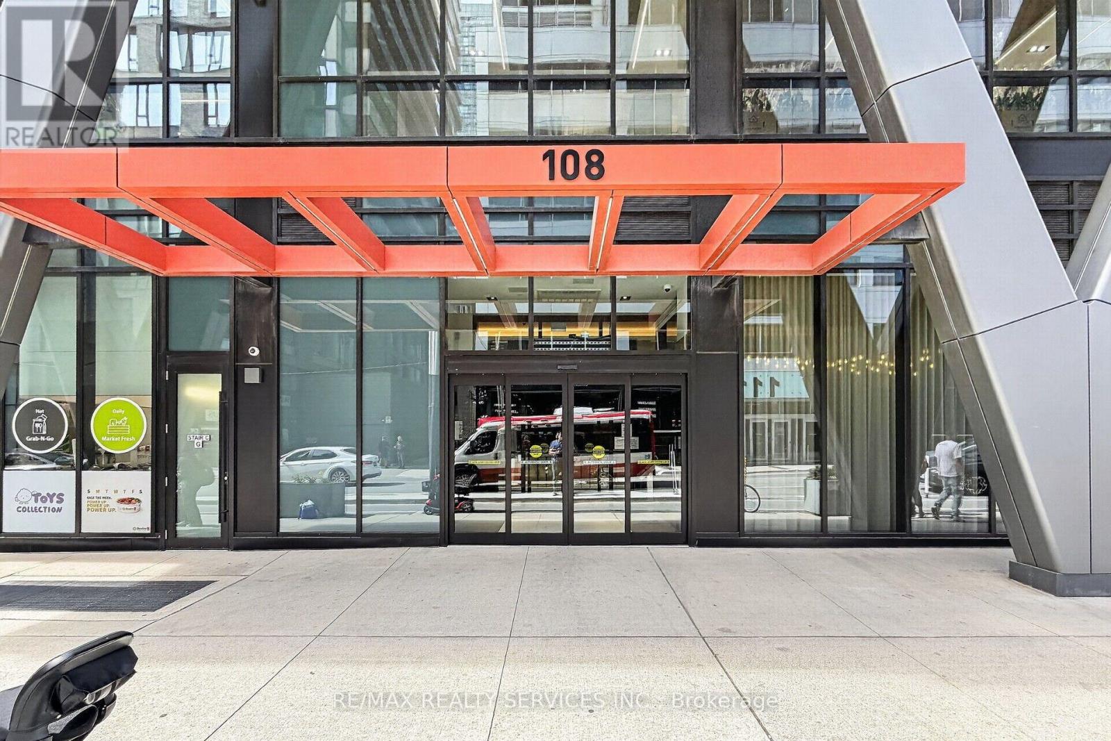 Photo of 1717 - 108 PETER STREET