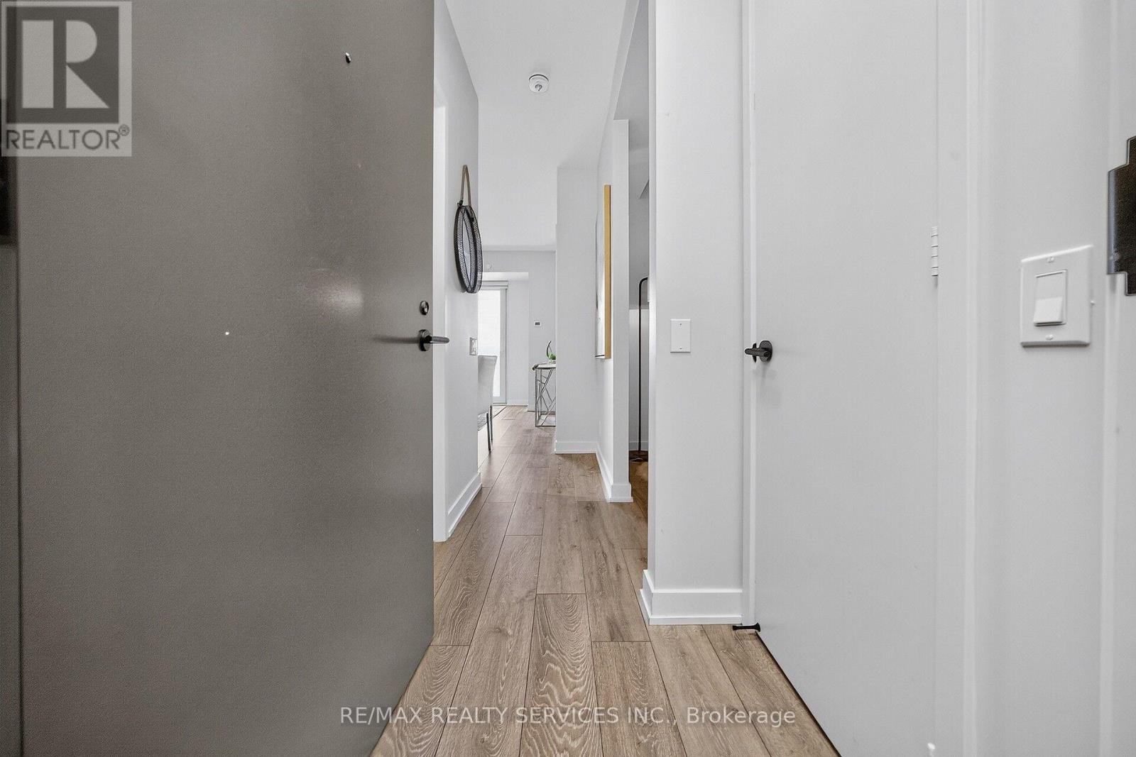 Photo of 1717 - 108 PETER STREET