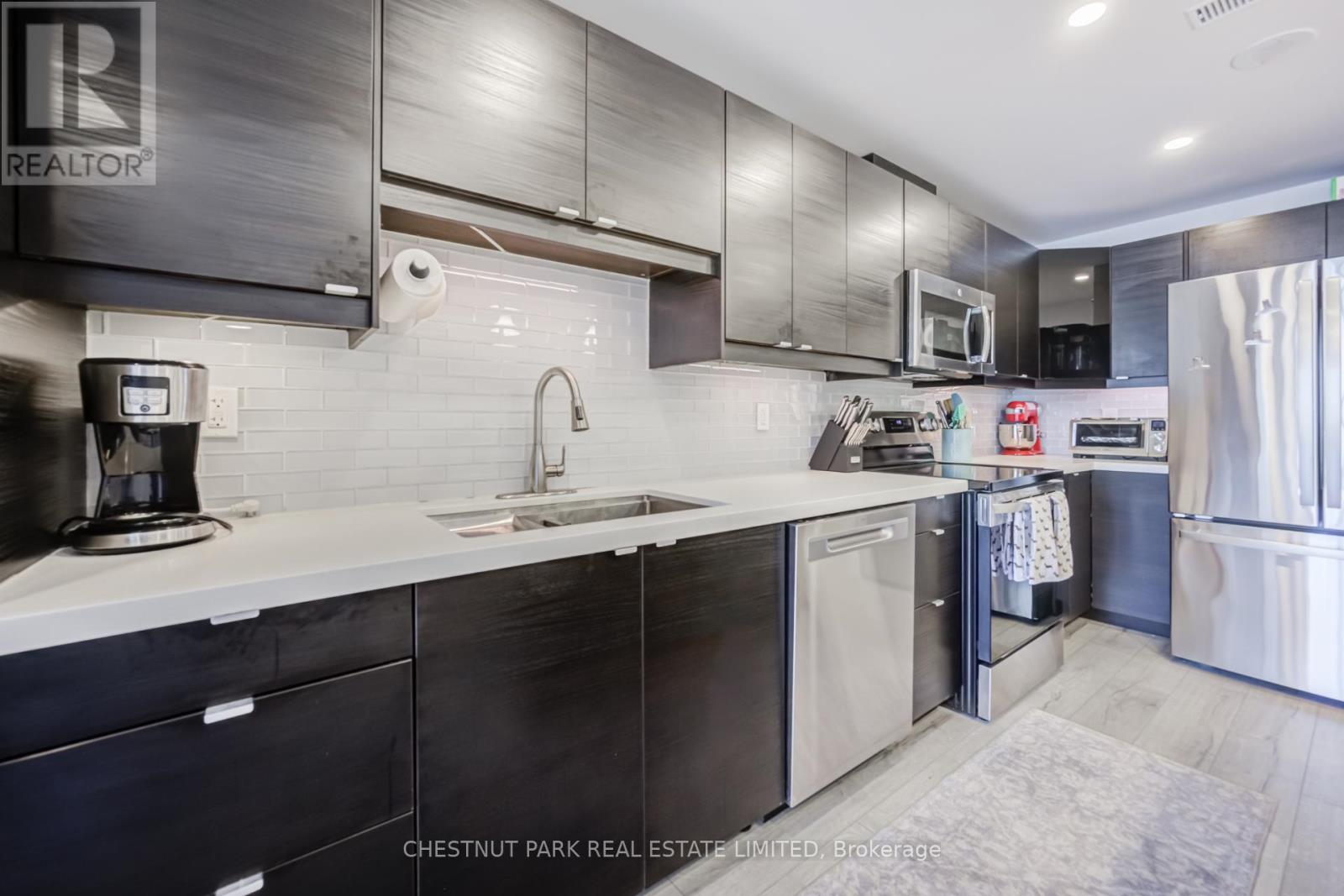 #914 168 KING STREET E - 8