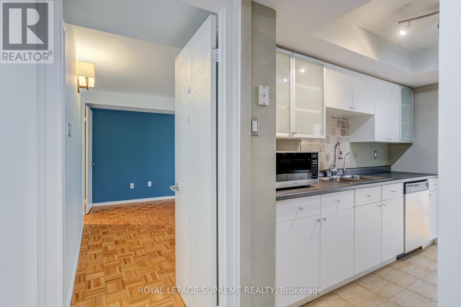 #1804 5 KENNETH AVENUE - 21
