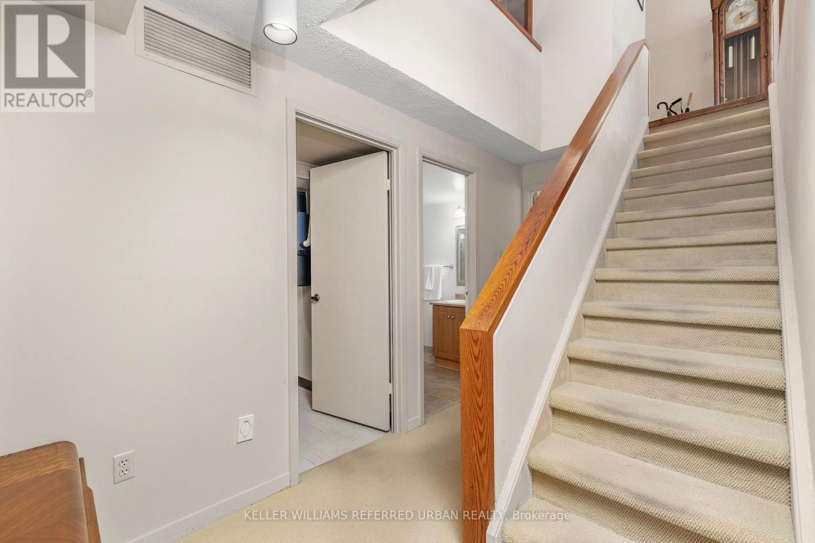 #321 40 OAKLANDS AVENUE - 26