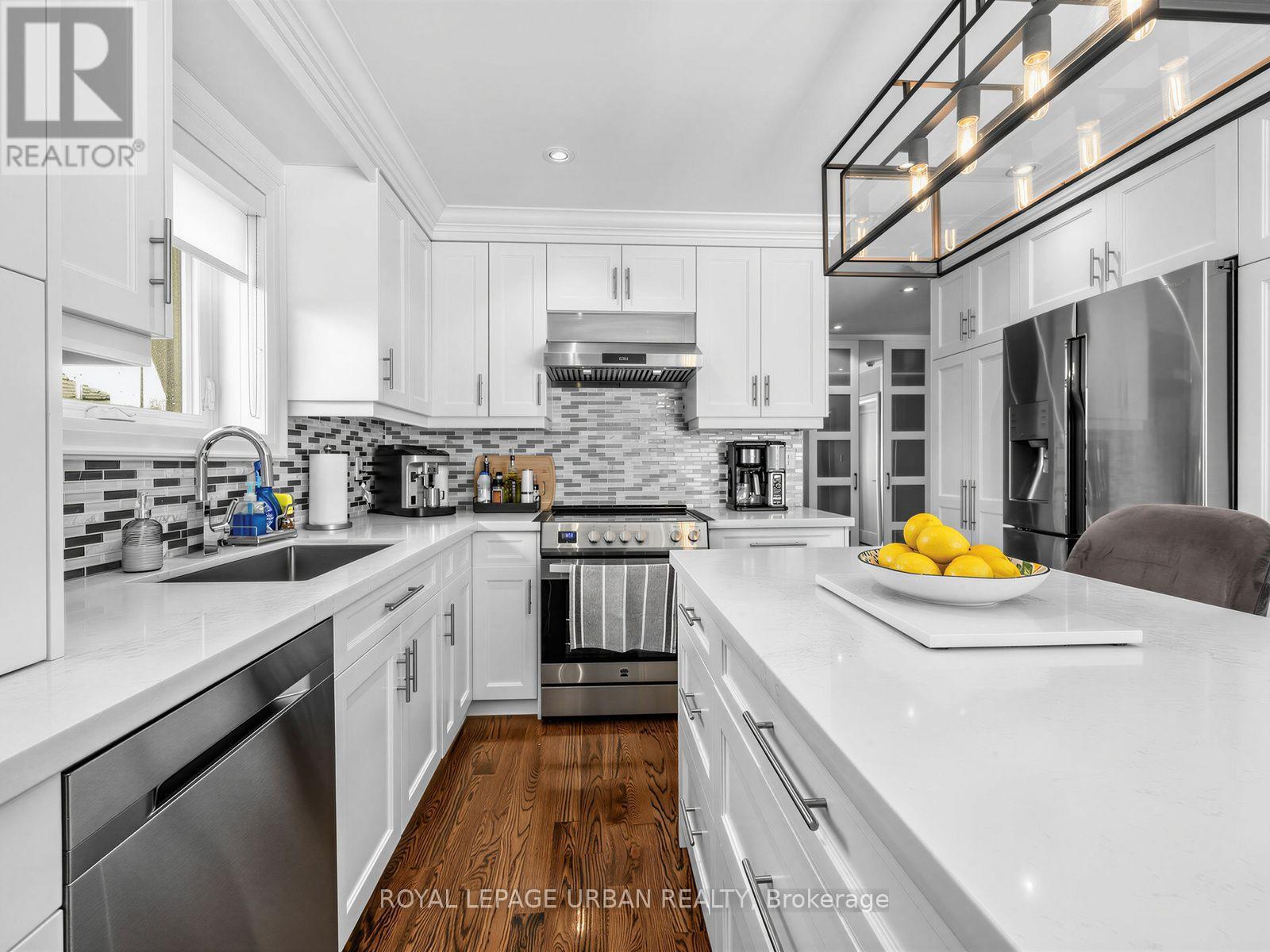15 SAMYA COURT - 12
