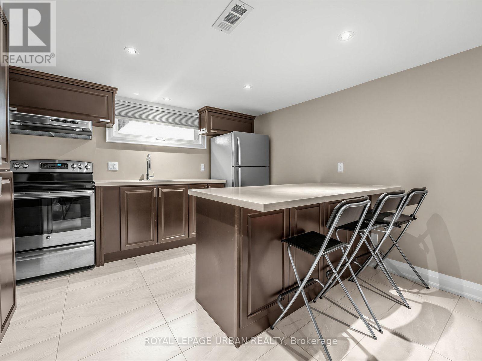 15 SAMYA COURT - 27