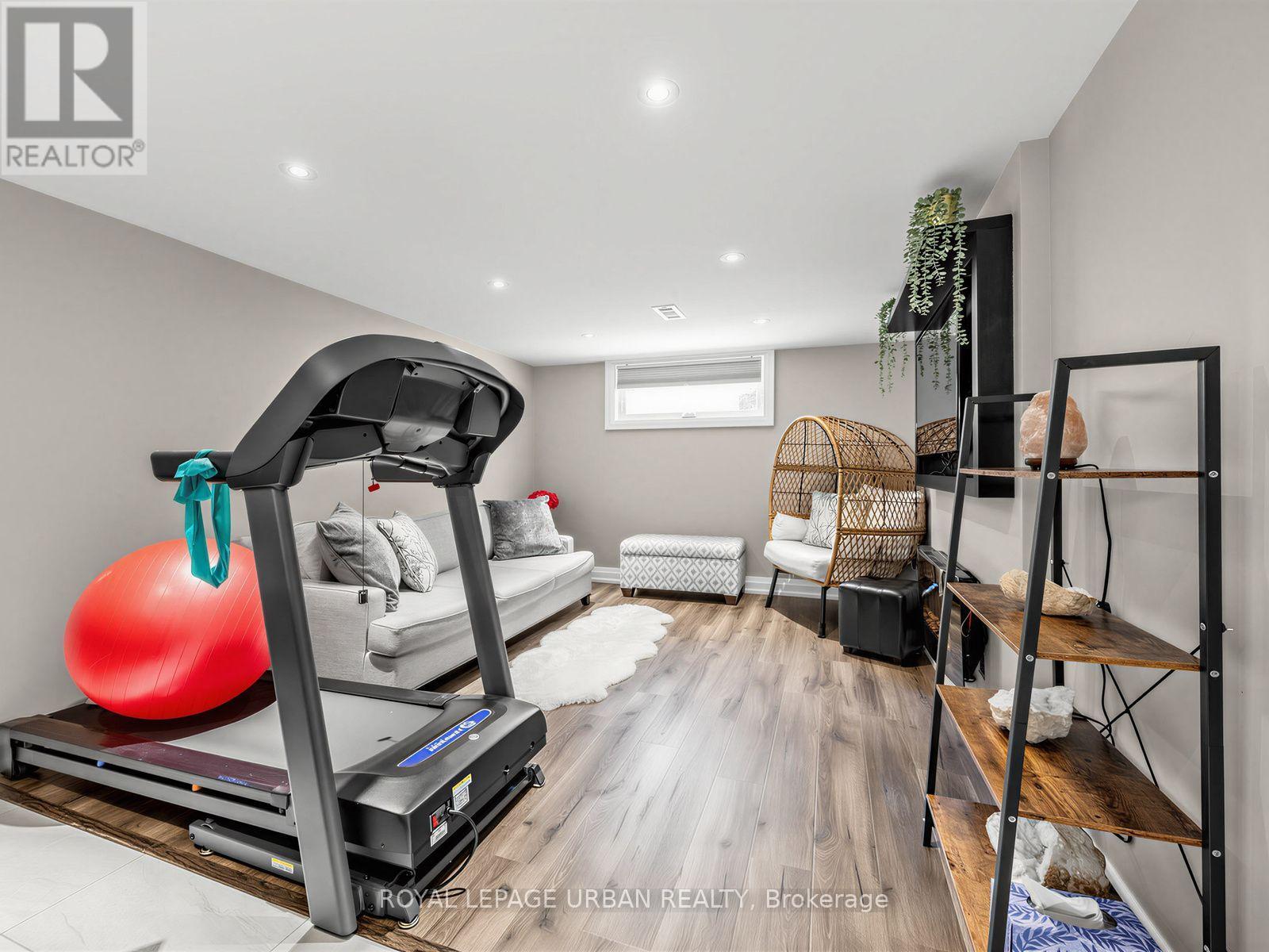 15 SAMYA COURT - 30