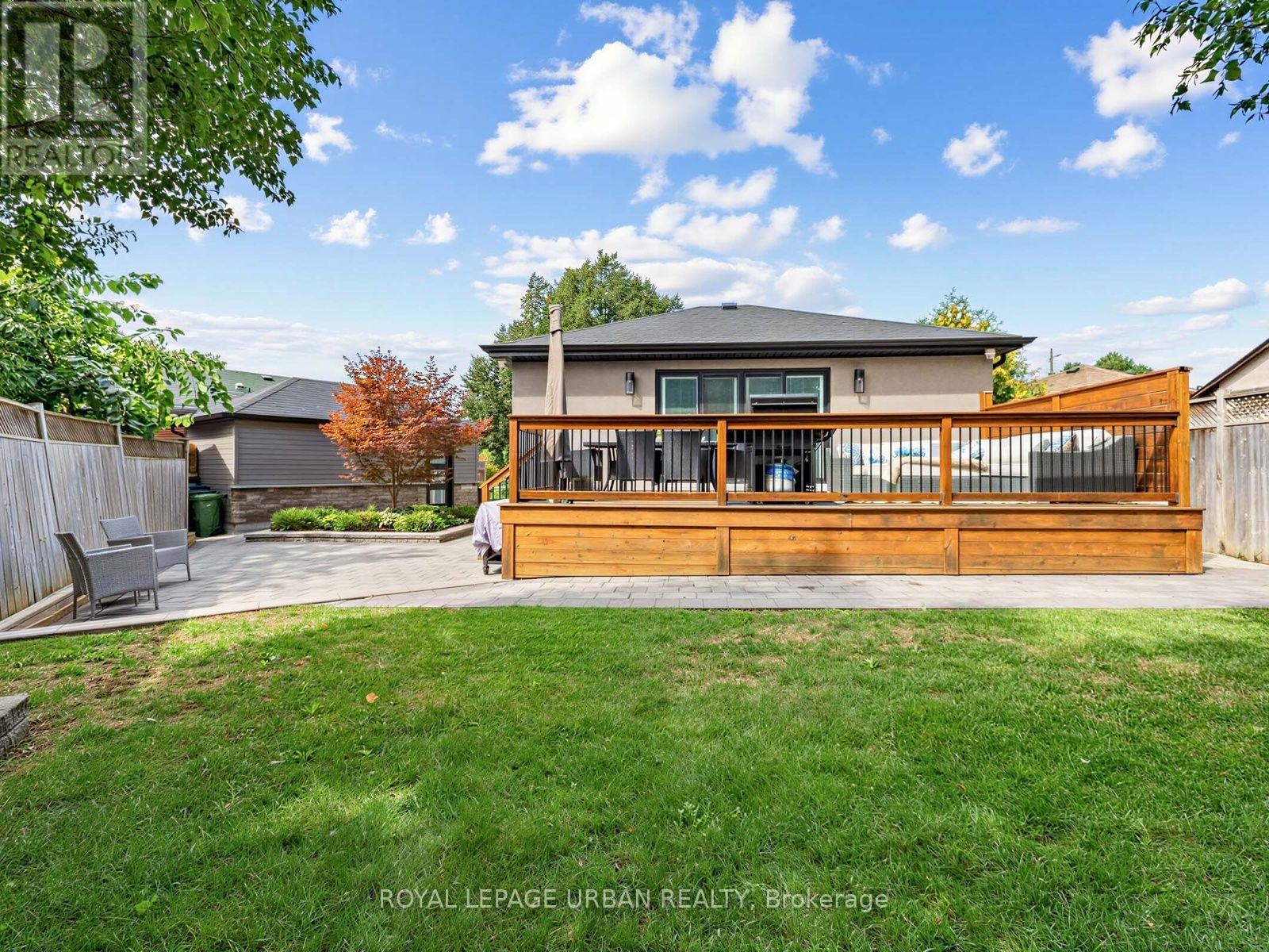 15 SAMYA COURT - 36