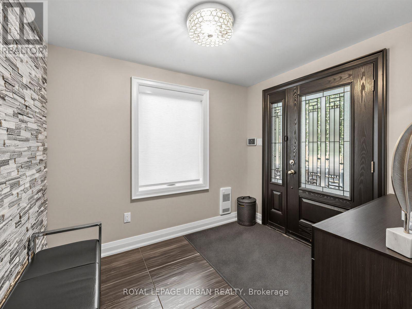 15 SAMYA COURT - 4