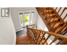 3 Stinson Circle, Toronto, ON M4B2Y7 Photo 36