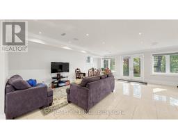 3 Stinson Circle, Toronto, ON M4B2Y7 Photo 37