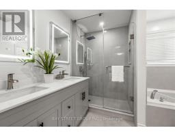 37 Mynden Way, Newmarket, ON L3X3A7 Photo 22