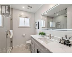 37 Mynden Way, Newmarket, ON L3X3A7 Photo 26