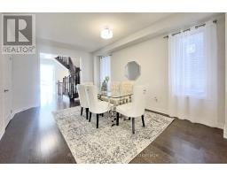 60 Falconridge Terrace, East Gwillimbury, ON L4H0G9 Photo 6