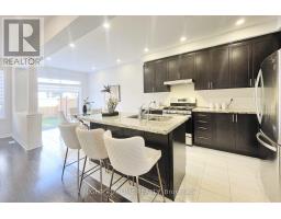 60 Falconridge Terrace, East Gwillimbury, ON L4H0G9 Photo 9