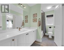 15 Wagner Crescent, Essa, ON L3W0P4 Photo 16