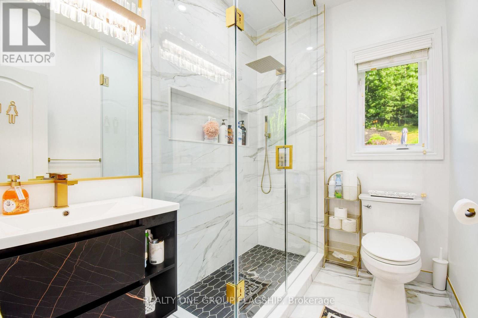 24 WENDAT TRAIL E - 21