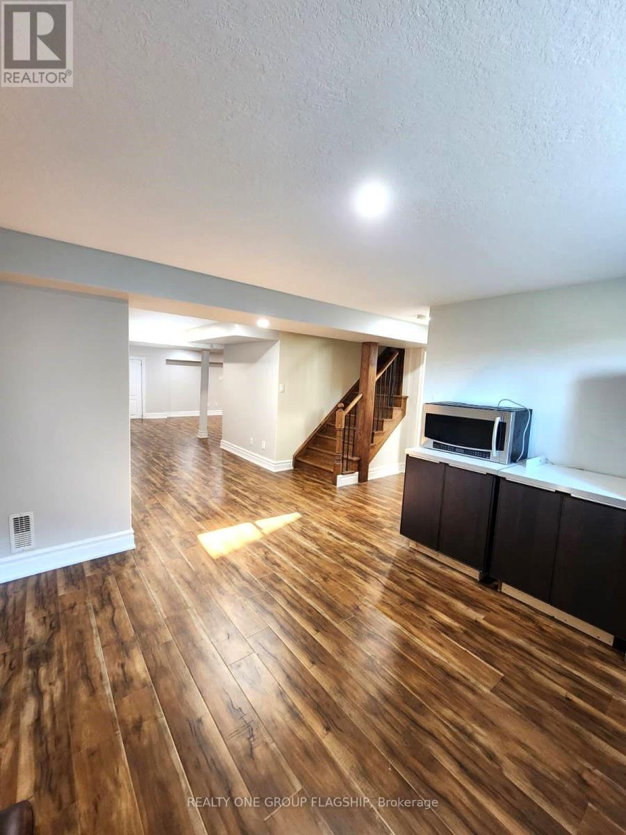 24 WENDAT TRAIL E - 25