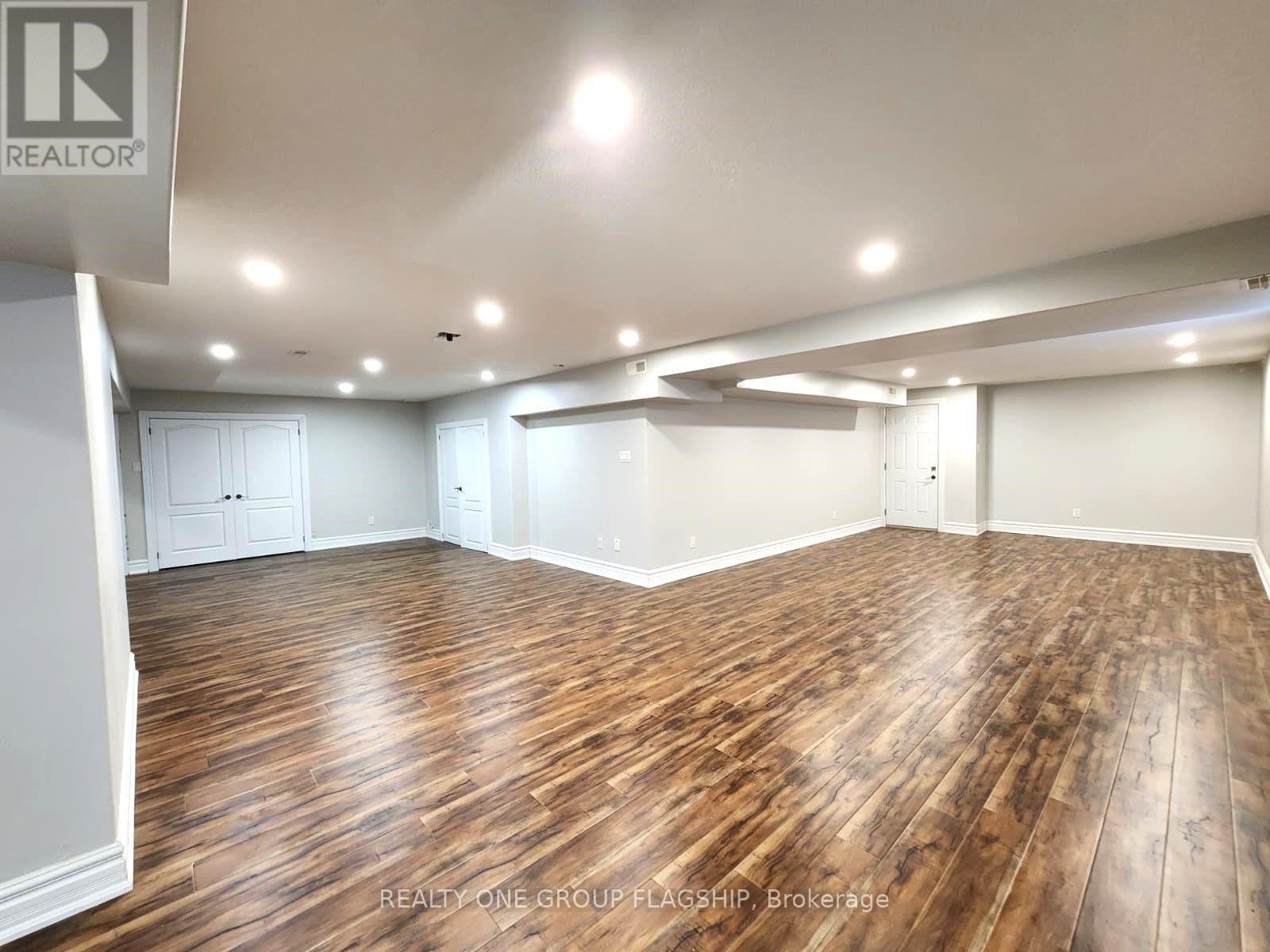 24 WENDAT TRAIL E - 28
