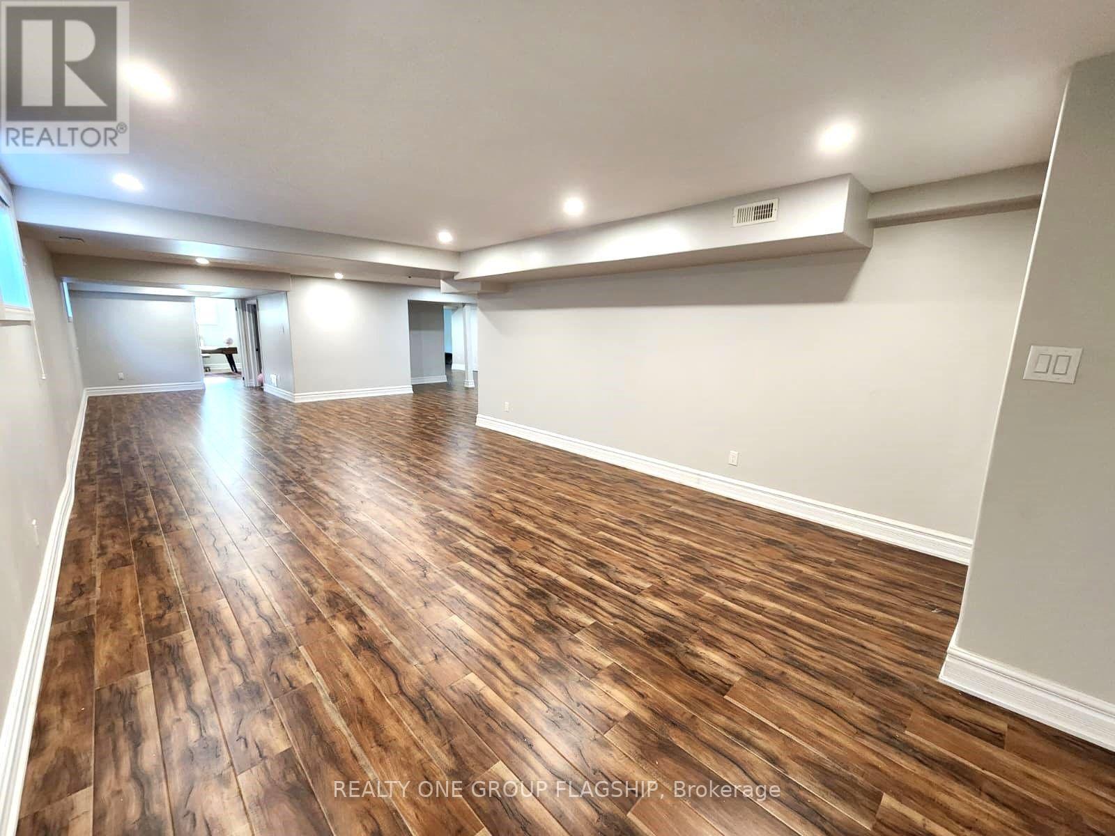 24 WENDAT TRAIL E - 29