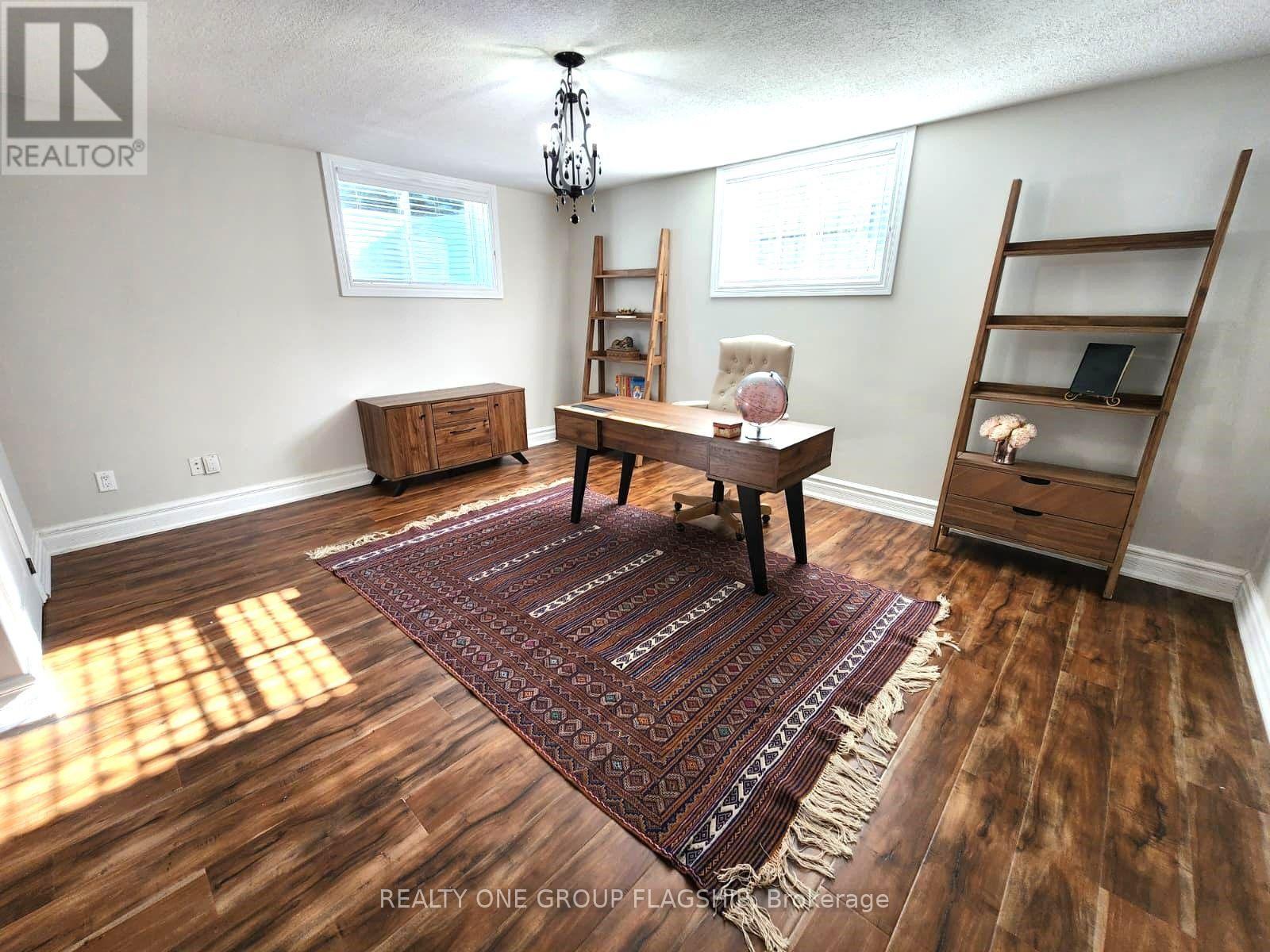 24 WENDAT TRAIL E - 30