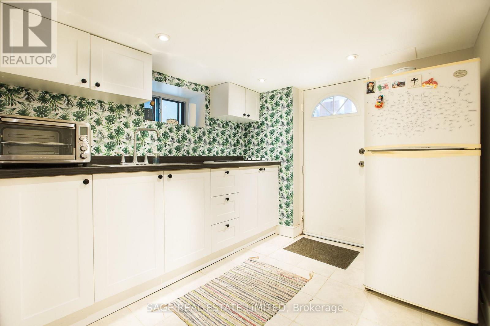 113 LIGHTBOURN AVENUE - 31
