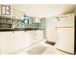 113 Lightbourn Avenue, Toronto, ON M6H3P9 Photo 31