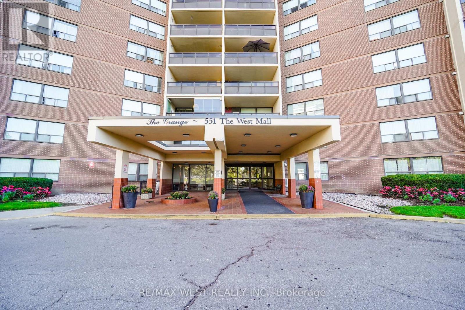 Photo of 803 - 551 THE WEST MALL