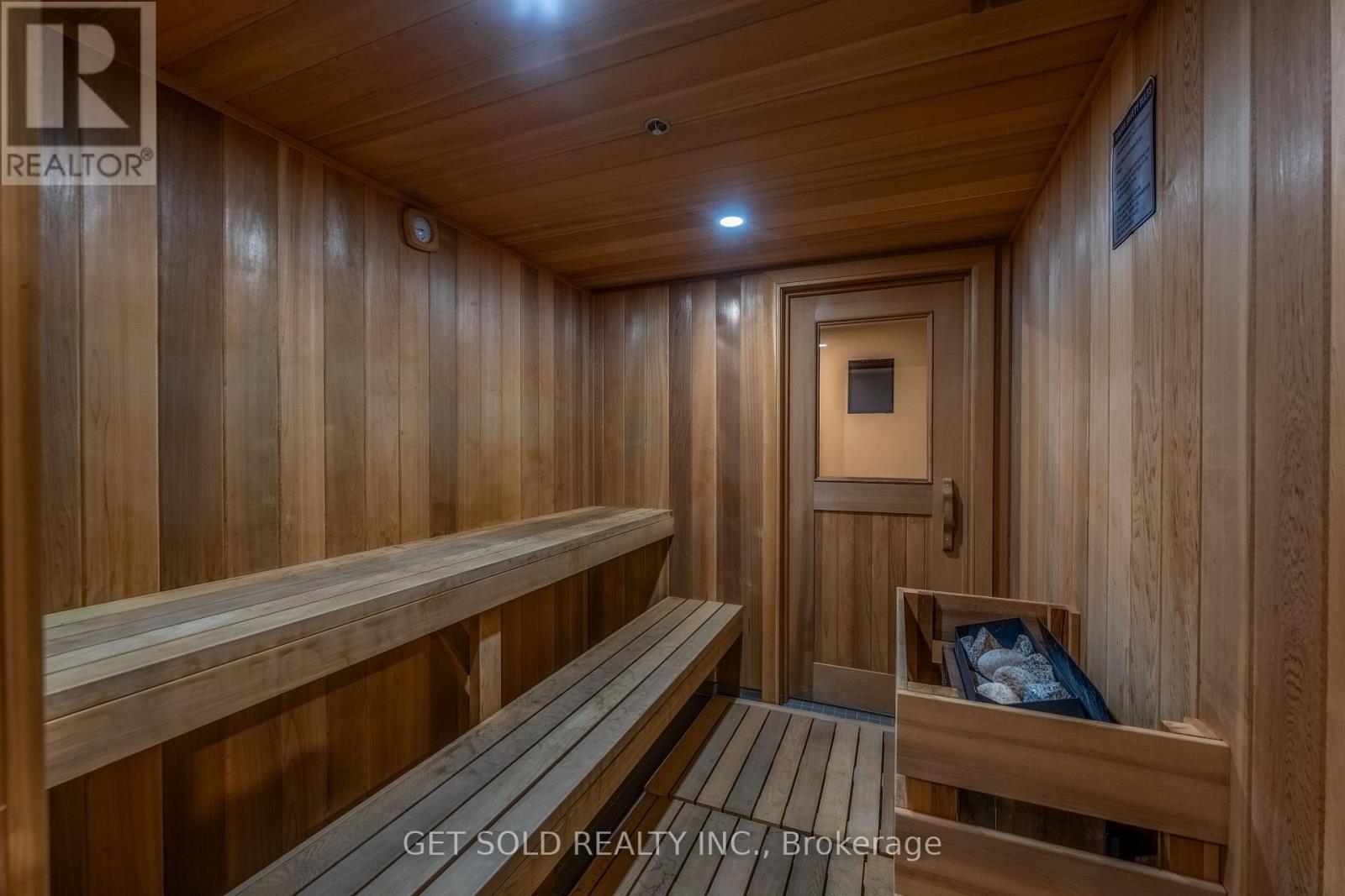 #405 700 DYNES ROAD - Image 29