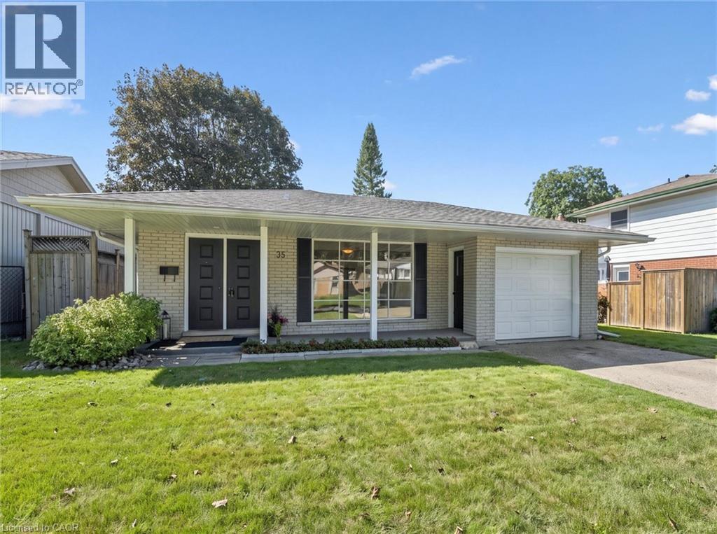 35 CROSBY Drive — photo 2
