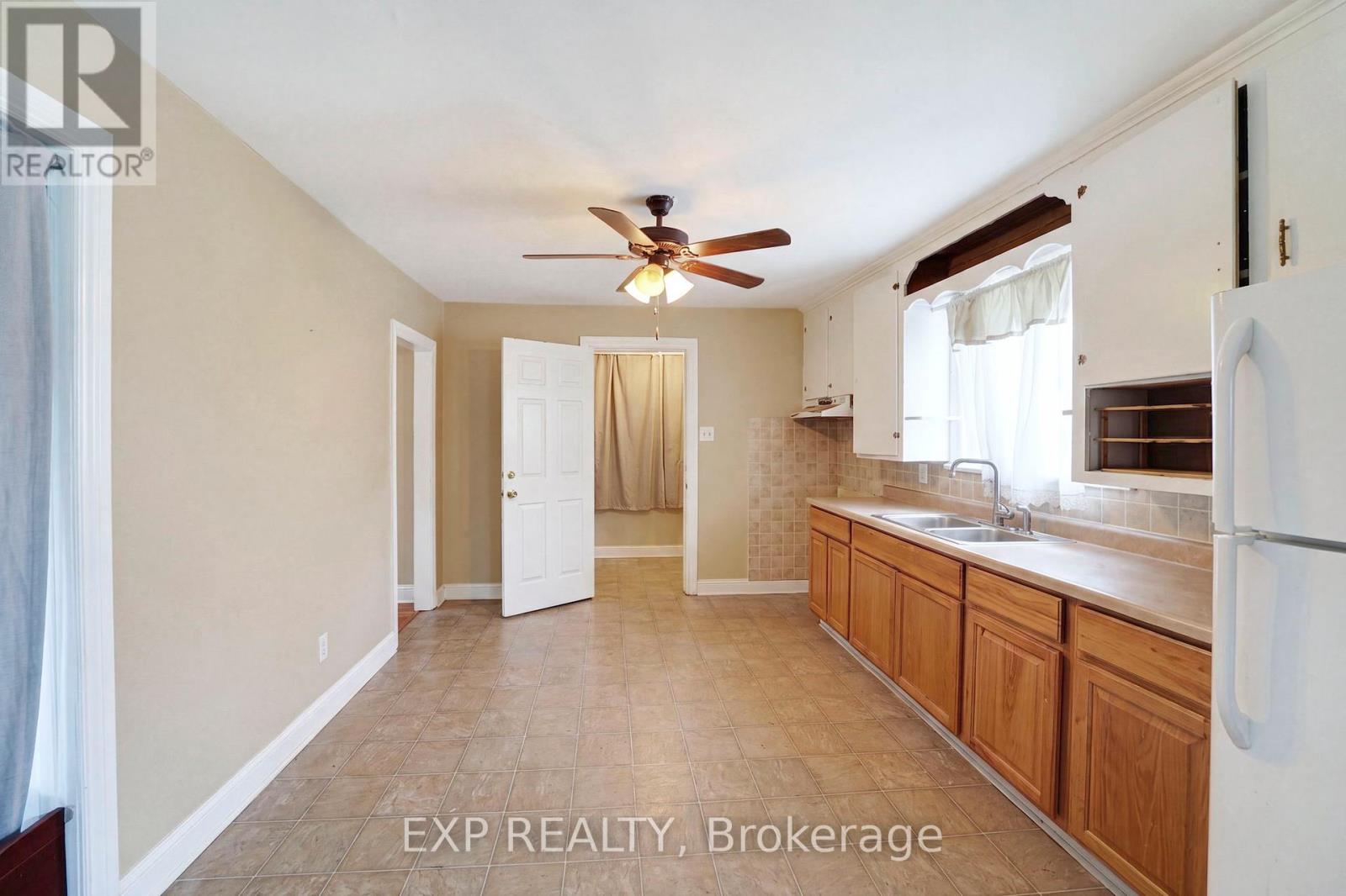 412 MC CONNELL AVENUE - 9