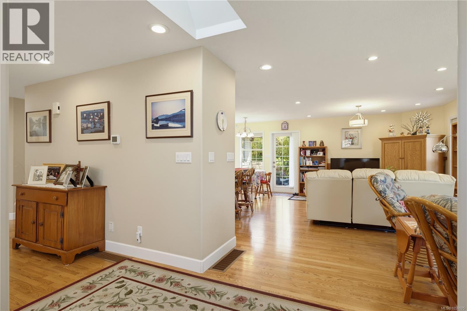 6023 Sterling Dr - Image 23
