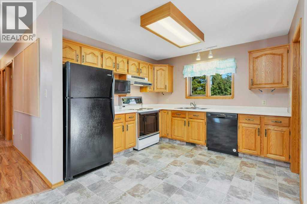 Listing photo – 4610 56 Avenue, Rimbey