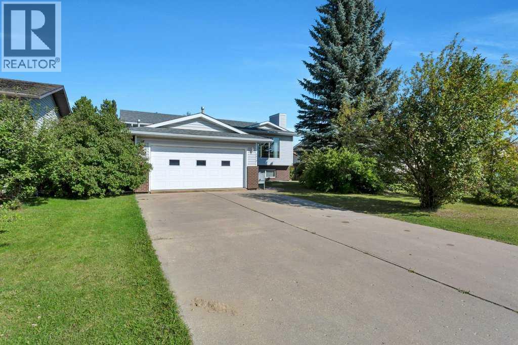 Listing photo – 4610 56 Avenue, Rimbey