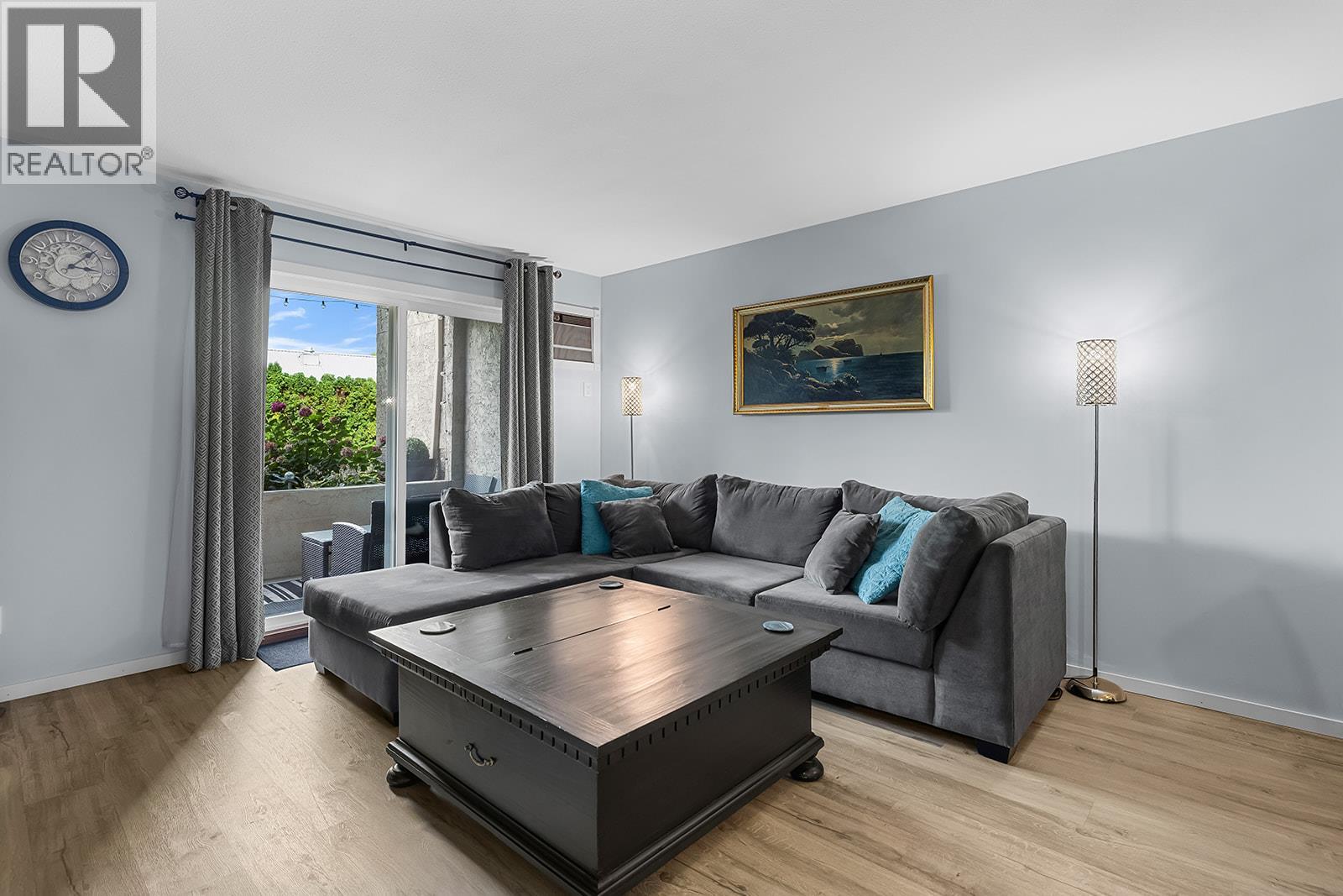 133 3842 Gordon Drive, Kelowna