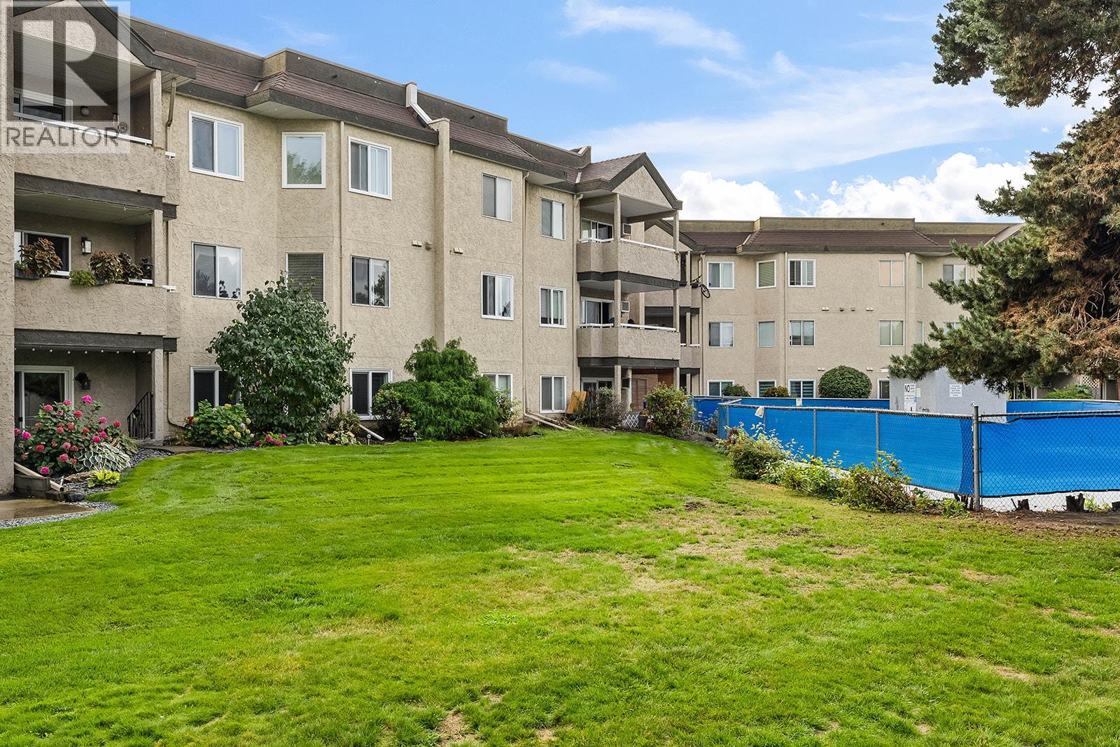 #133 3842 Gordon Drive - 20