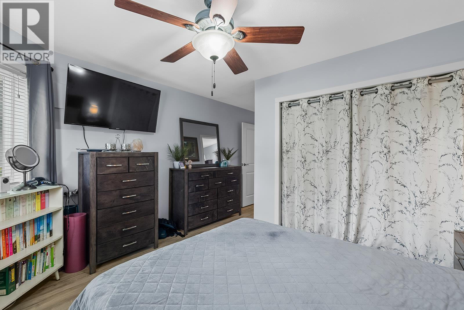 #133 3842 Gordon Drive - 25