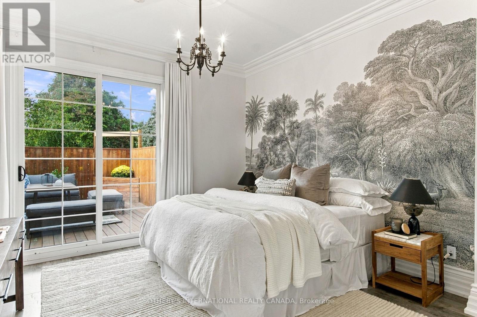 140 SPRUCE STREET - 24