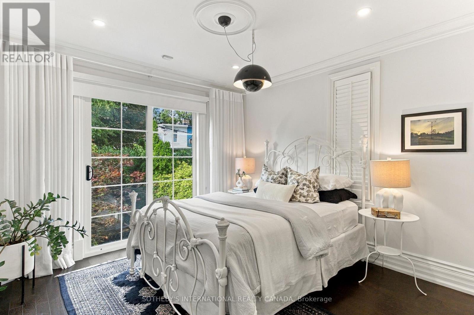 140 SPRUCE STREET - 20